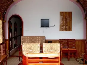 Kananavasan Houseboat - Image 3