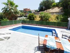 Clavel - Four Bedroom - Image 5