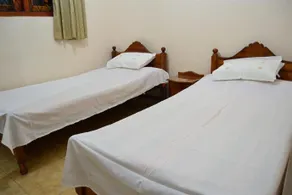 Travellers Rest Home - Image 2