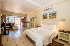 Salt Rock Hotel - Image 3