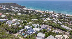 Sunshine Beach Shack - Image 2