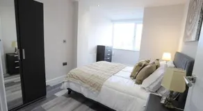 Birmingham NECAirport Interchange shortstay homebase - Image 4