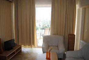 Beach Apartments - Image 4