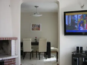House Dar - Image 2