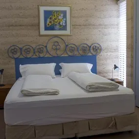 Earthouse - Image 4