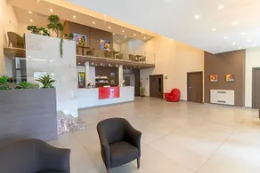 Midi Hotel - Image 4