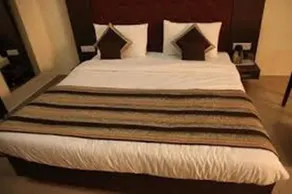 Millionaire Hotel And Resort - Image 2
