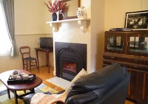 Kookaburra Cottage - Image 2