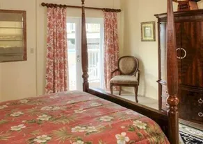 Island Manor - Image 5
