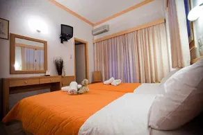 Possidon Hotel - Image 4