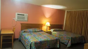Midtown Inn - Image 4