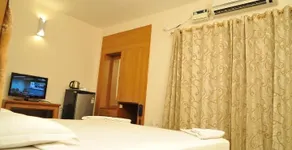 HOTEL J MAARIOT - Image 1