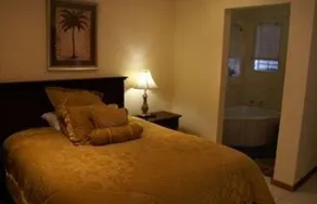 Senzi Guest House - Image 5