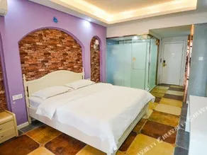 MENG'AI THEMED HOTEL - Image 2