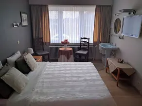 B&B Vanloo - Image 2
