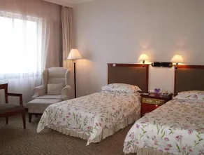 Ju Chun Yuan Hotel - Image 2