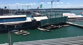 New Waterfront Penthouse on Princes Wharf with Harbor view! The heart of Auckland City! Free Parking! - Image 5