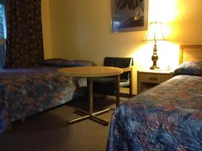 Airport Motel - Image 5