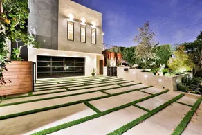 Hollywood Hills Sanctuary - Image 2