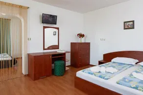 Hotel Sunrise - Image 5