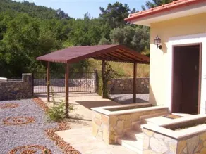 Luxury Bungalow - Image 3