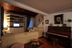 OLIVER GUEST HOUSE - Image 2