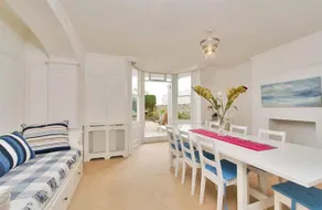 Sea House Sussex - Image 4