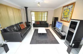 Castle Hill 60 Gil Furnished Apartment - Image 5