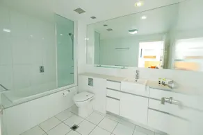 Penthouse At The Point - Airlie Beach - Image 3