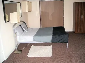 Birmingham Guest House 03 - Image 3