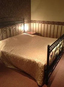 Central Hotel - Image 4