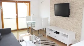 Romantische Ferienwohnung mit fantastischem Ausblick, Pool und Gartensauna - Image 3