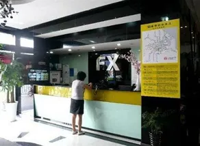 FX Hotel at Nanjing East Road - Image 3