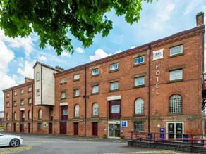 Ibis budget Burton upon Trent Centre - Image 2