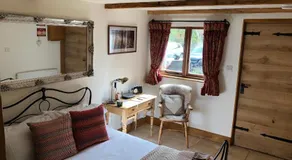 Finchden Barn - Image 2