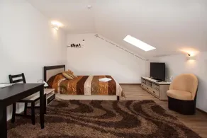 LOFT 1 BD Old Town Apartment by Hostlovers - Image 5