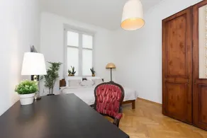 Grand Apartment with Panoramic View - Image 3