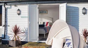 Pebbles Sandgate - Image 5