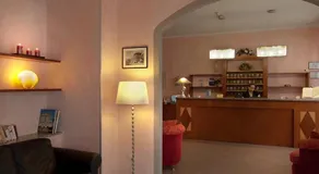 Diva Hotel - Image 2