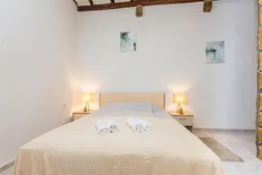 Stari Grad - Image 5