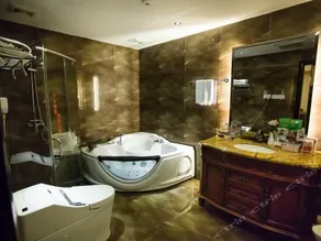 LANBO HUATIAN HOTEL - Image 4