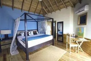 Utopia Village Hotel Utila - Image 2