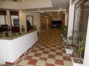 Nutan Hotel - Image 2