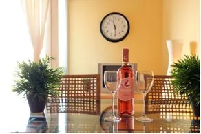 Rose Serviced Apartments - Image 3