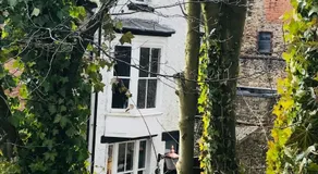 Children-friendly cottage with terrace, garden & hot tub - Image 3