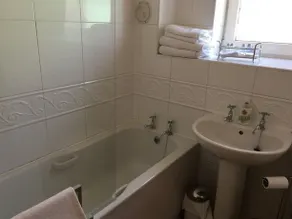 Alba Apartments- Gentle's Entry - Image 3