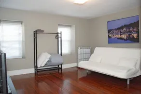 The Guest House on Markle Street - Image 3