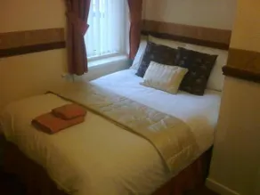 Angels Guest House Blackpool - Image 3