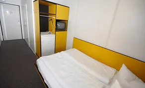 Green Nights Hotel - Image 4