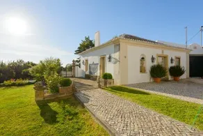 Countryside Family House - Image 2